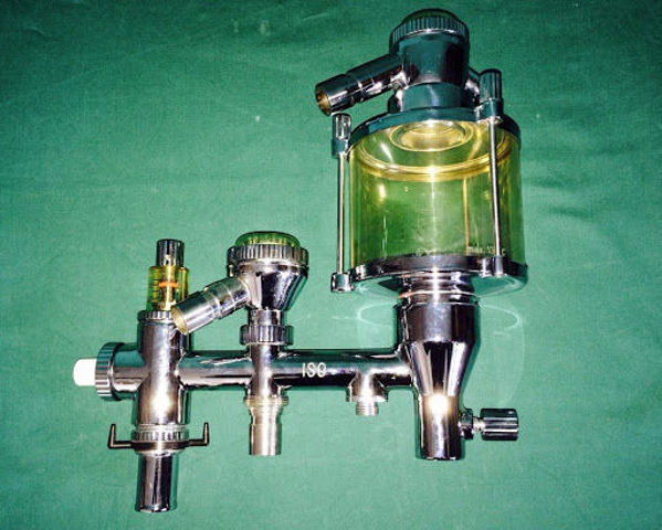 Picture of DRÄGER circuit component incl. soda lime container, inspiration and expiration valve, sec ond-hand