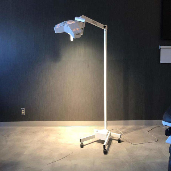 Picture of Burton Outpatient Mobile Exam/Surgery LED Light (Refurbished)