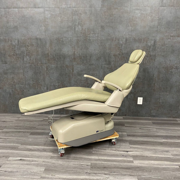 Picture of Royal Signet dental chair with Rotation (Used)