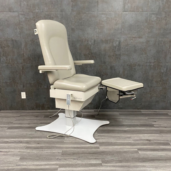 Picture of UMF 5016 Podiatry Chair